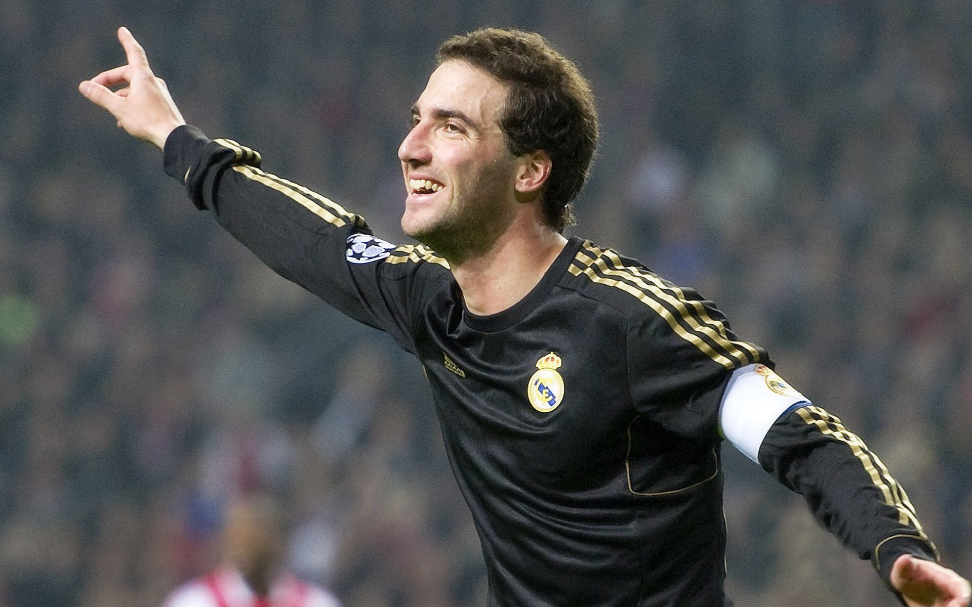 “中超“火锅大战”引热议：比赛激烈程度再升级”，火锅争霸赛